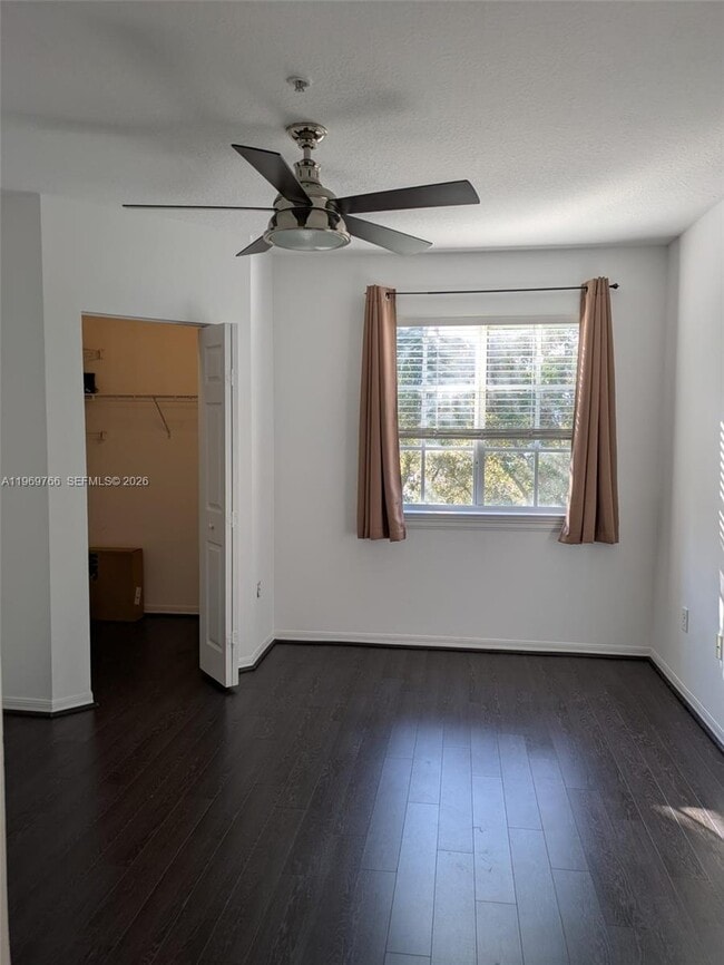 Building Photo - 6831 SW 44th St