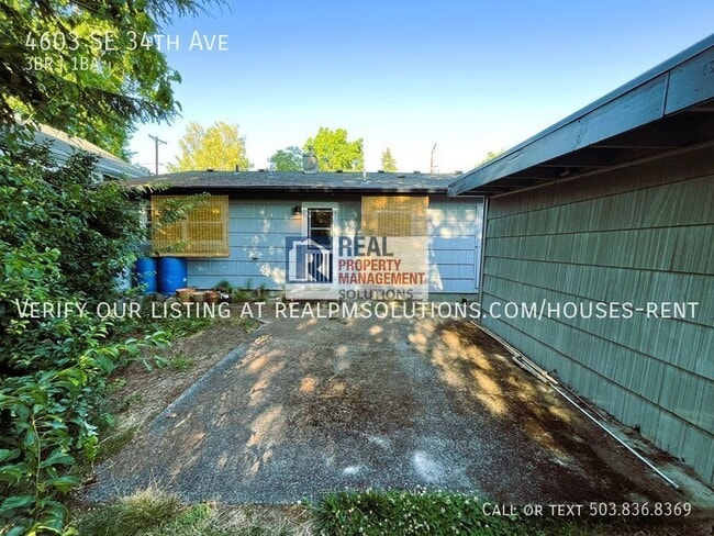 Building Photo - 4603 SE 34th Ave