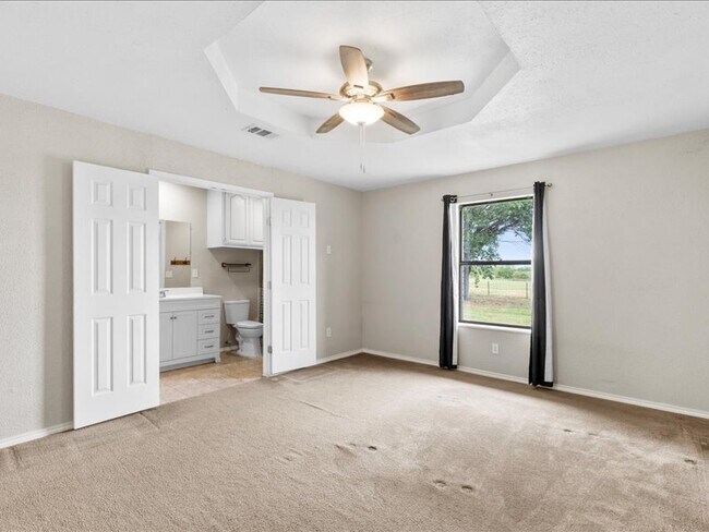 Building Photo - 9395 Green Springs Cir