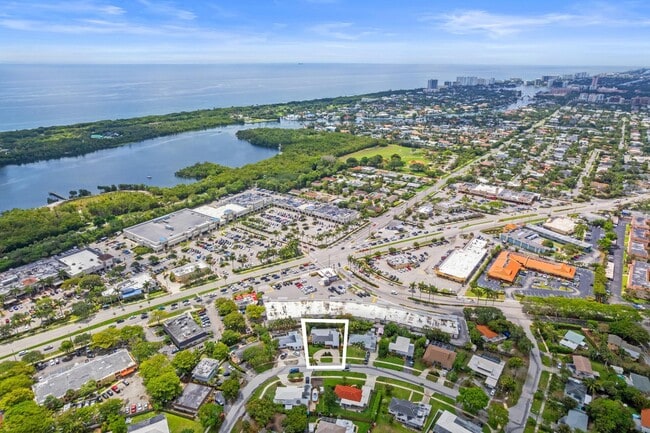 Building Photo - 450 NE 5th Cir