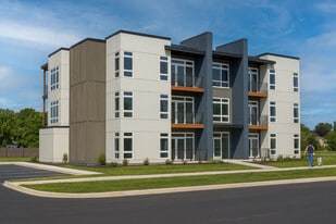 Building Photo - 512 W Clark St