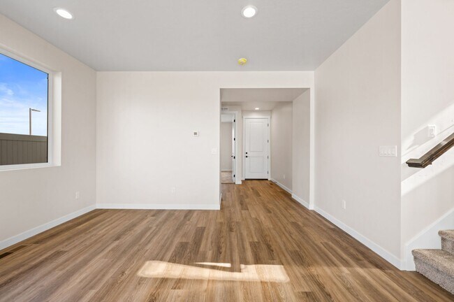 Building Photo - Newer home in Caldwell!