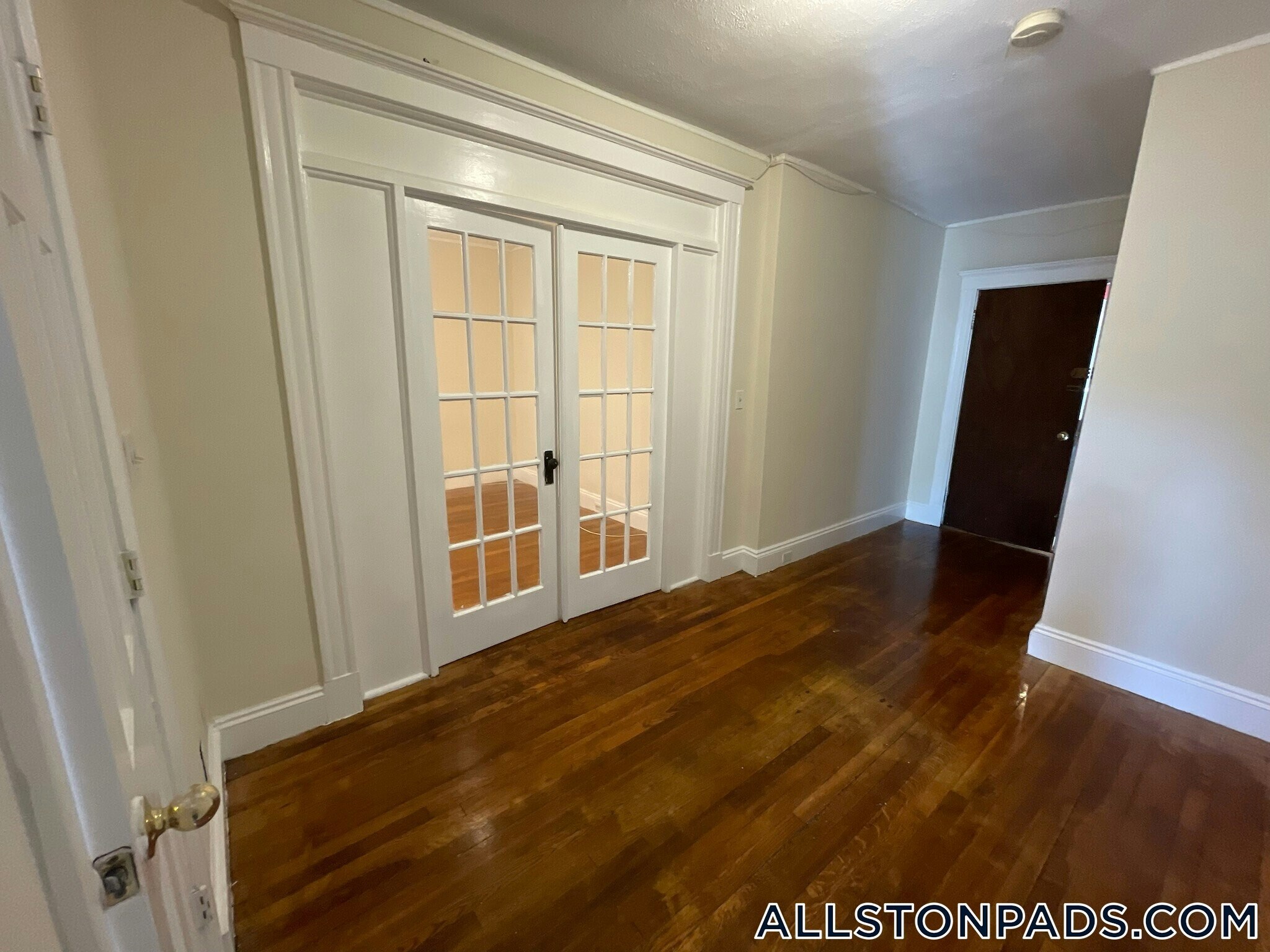 Building Photo - 110 Brainerd Rd