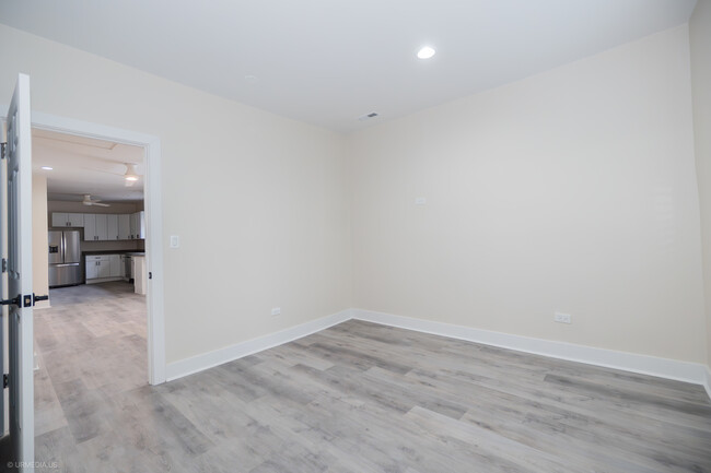 Building Photo - 2113 N Bingham St