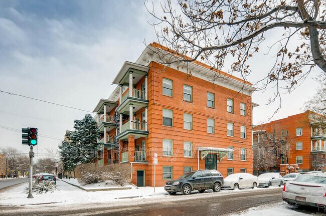Building Photo - 1376 N Pearl St