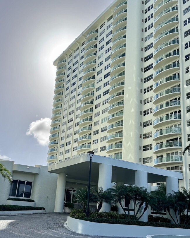 Primary Photo - 3400 Galt Ocean Dr