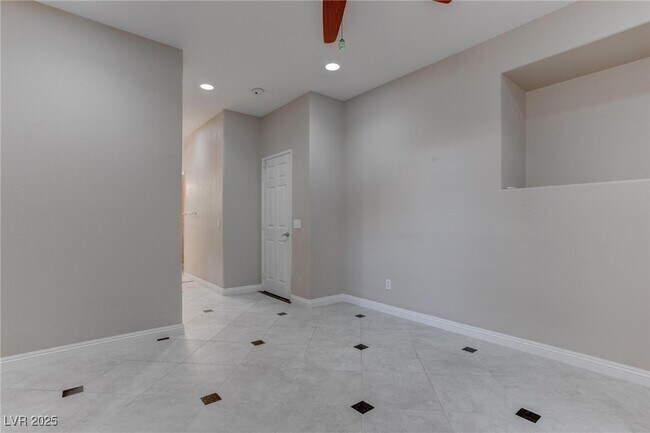 Building Photo - 5993 Attavilla Dr