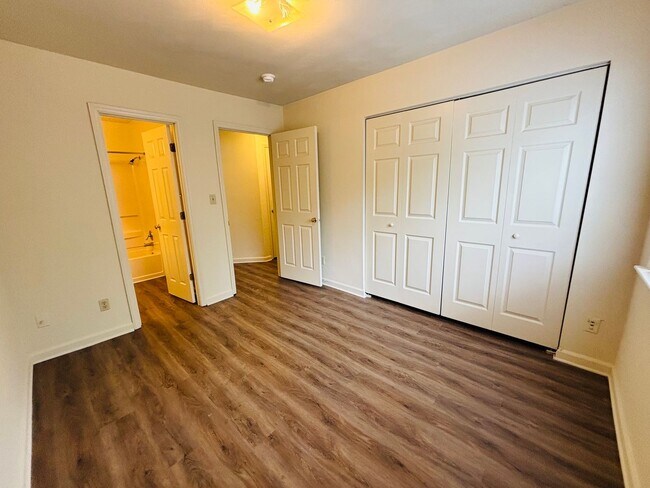 Building Photo - 403 Berryfield Ln