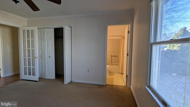 Building Photo - 150 Nightingale Ave