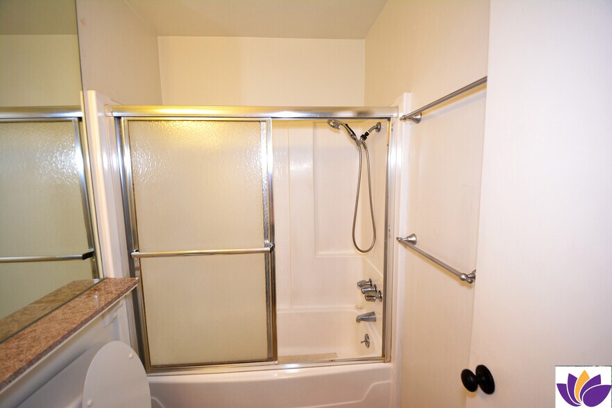 Building Photo - 3025 Morningside Dr