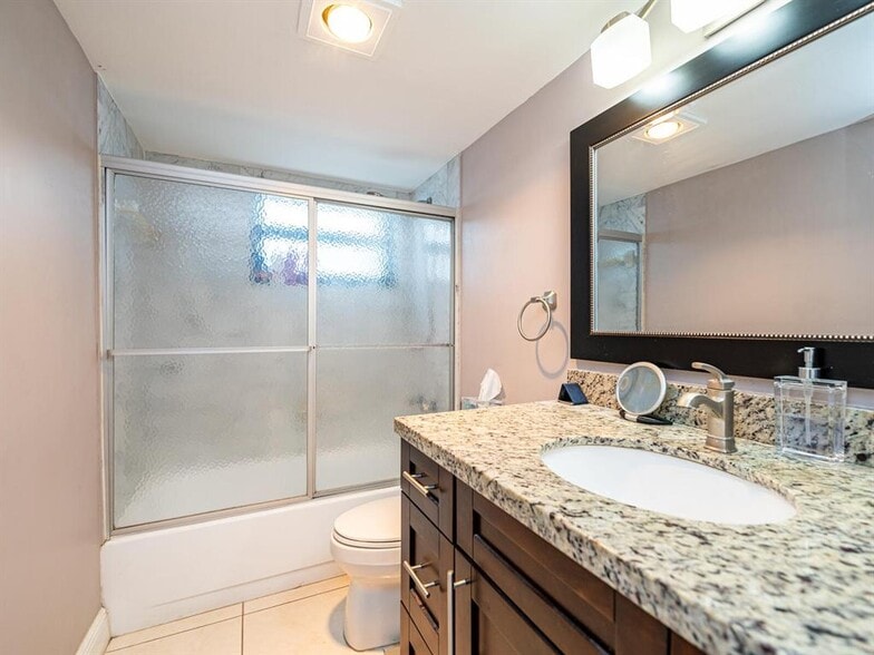 Building Photo - 2401 S Ocean Dr