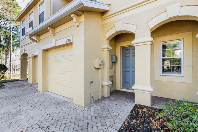 Building Photo - 9306 River Rock Ln