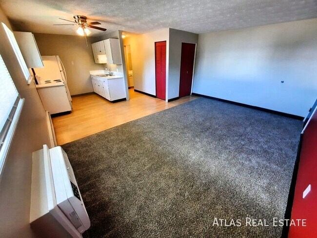 Building Photo - 12111 W Nevada Dr