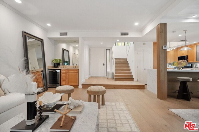 Building Photo - 234 S Tower Dr