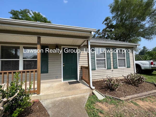 Building Photo - 7th St 306-8