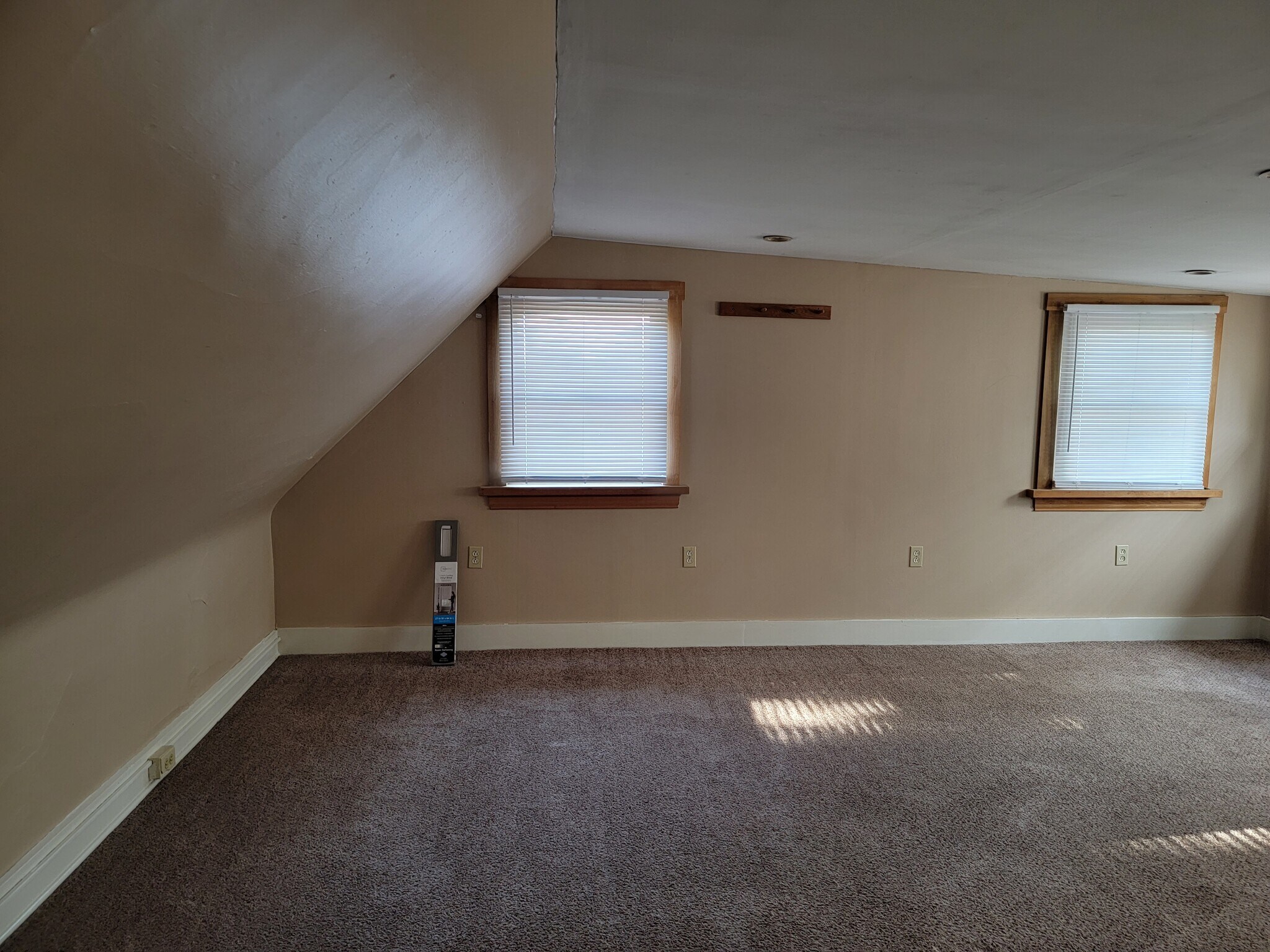 Master Bedroom - 231 Emming St