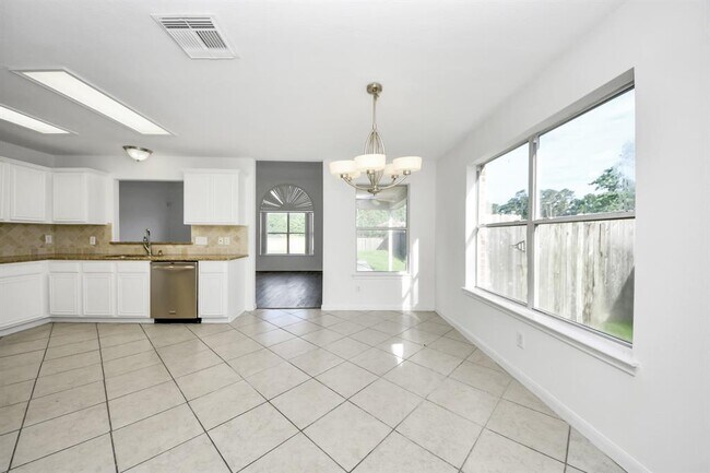 Building Photo - 32310 Archer Park