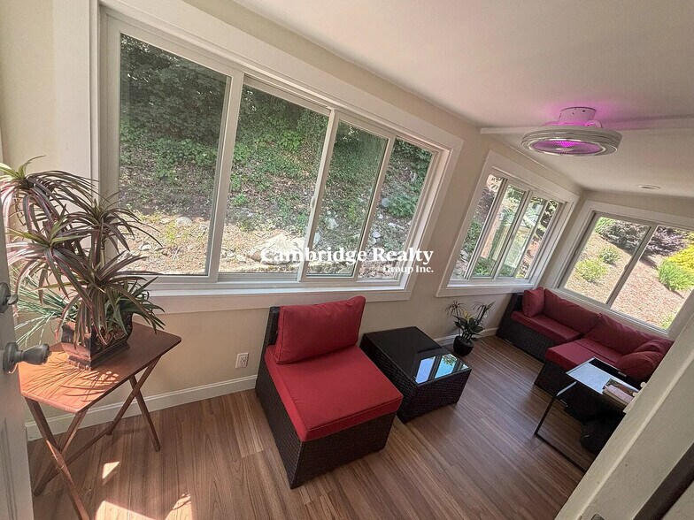 Building Photo - 88 Fellsway E