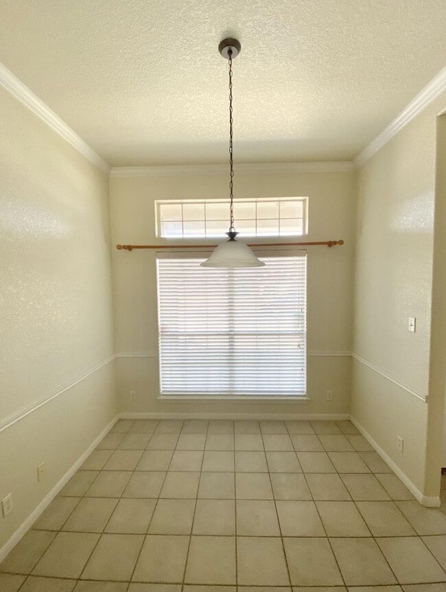 Building Photo - AVAILABLE SOON!