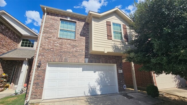 Primary Photo - 17030 Amarose Dr