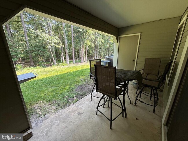Building Photo - 30 Bridgewater Dr