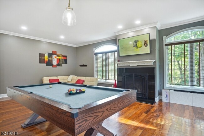 Building Photo - 22 Forest Hill Dr