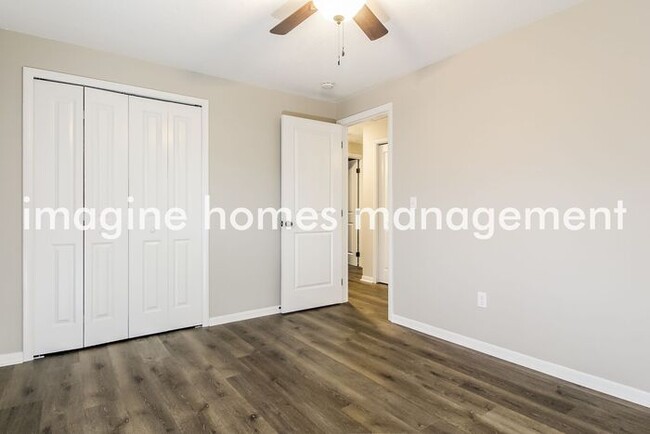 Building Photo - 5441 Cornell Ave