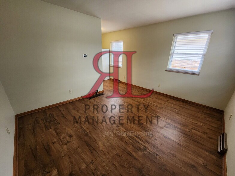 Building Photo - 3023 Darfield Pl