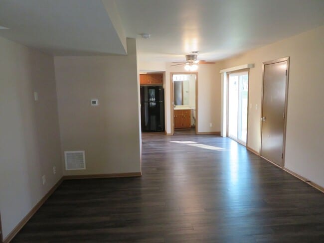 Building Photo - Harry Roethle Briarwood Duplex