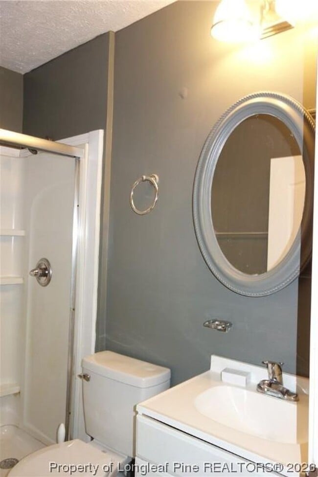 Building Photo - 2-Bedroom, 1-Bath House