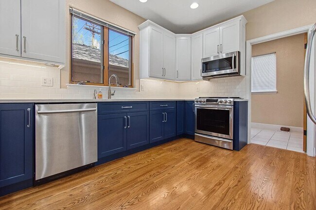 Building Photo - Cherry Creek Townhouse for rent!