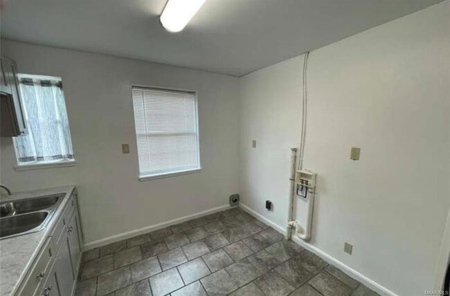 Building Photo - 3422 Norman Bridge Rd