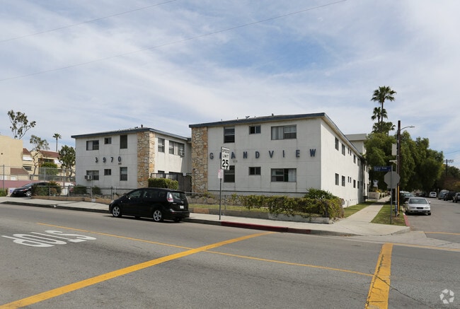 Grand View - Grand View Apartments
