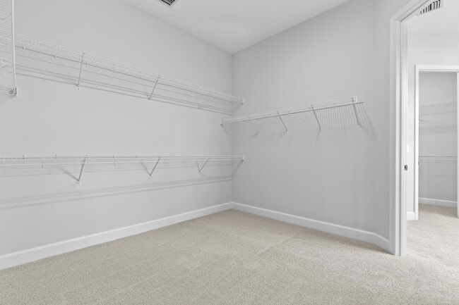 Building Photo - 15054 Wildwood Cir