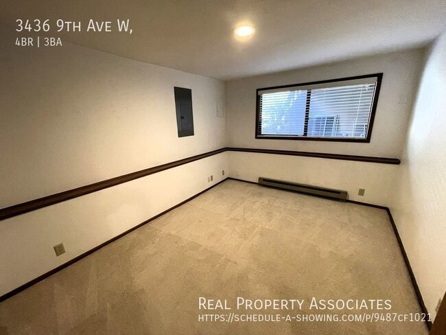 Building Photo - 3436 9th Ave W