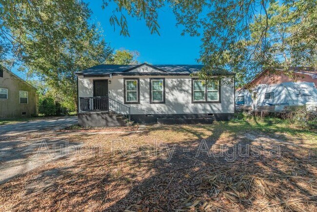 Primary Photo - 2524 Rhodes Dr