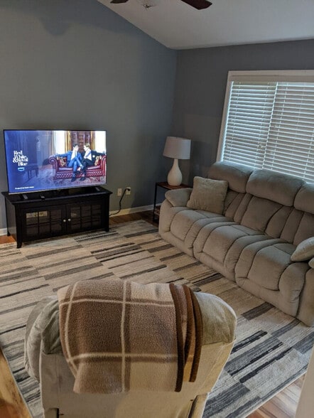 living room - 7253 Nursery Rd SW