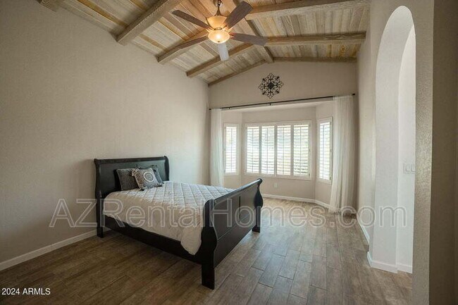 Building Photo - 16023 N 48th Pl