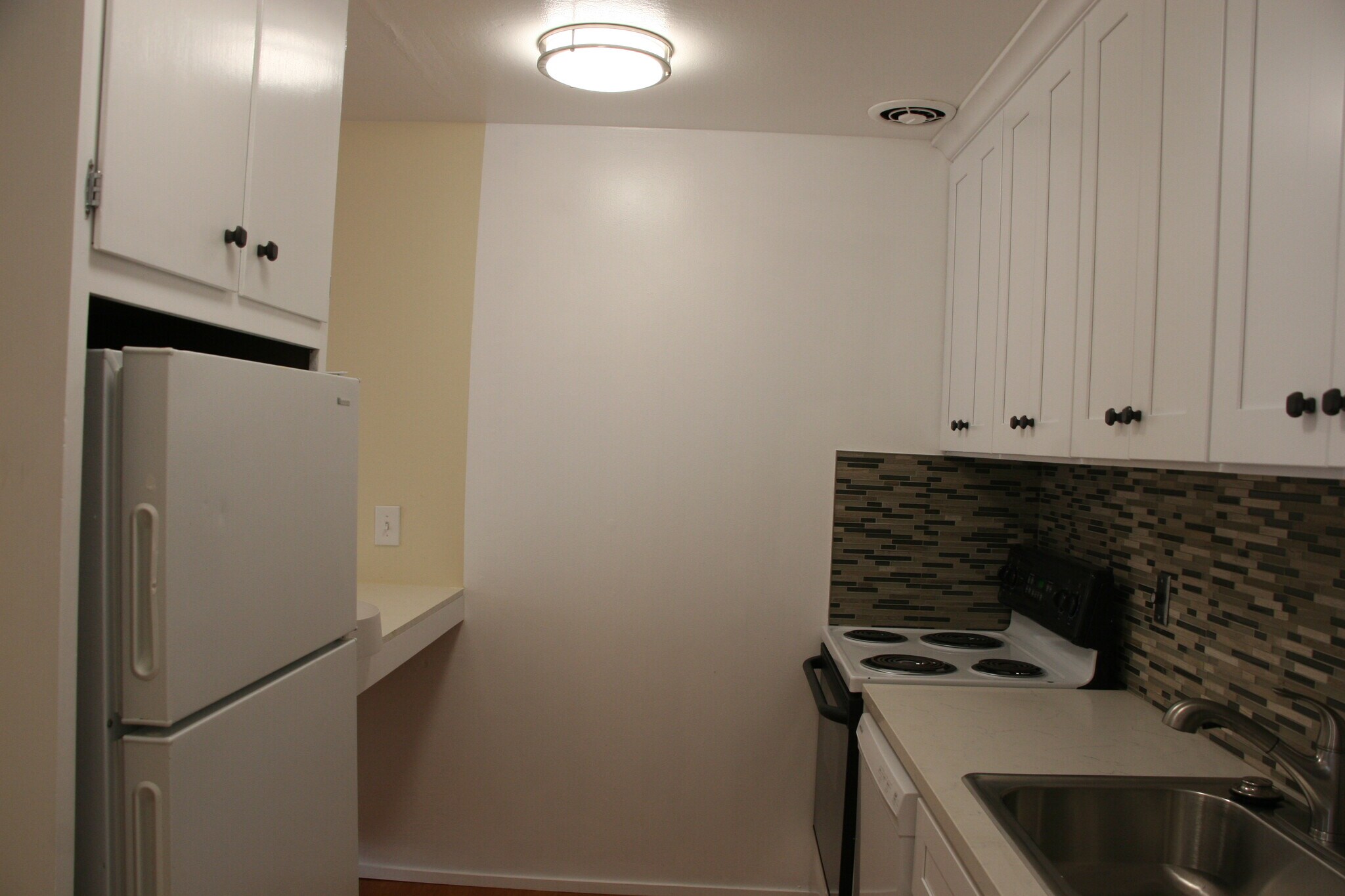 Building Photo - 3815 Harrison St