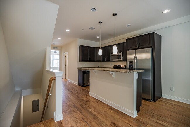 Building Photo - 1619 Ogden St