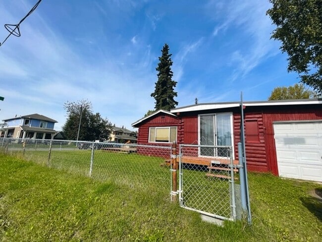 Building Photo - Unique and Updated Corner Lot Cabin in Mou...