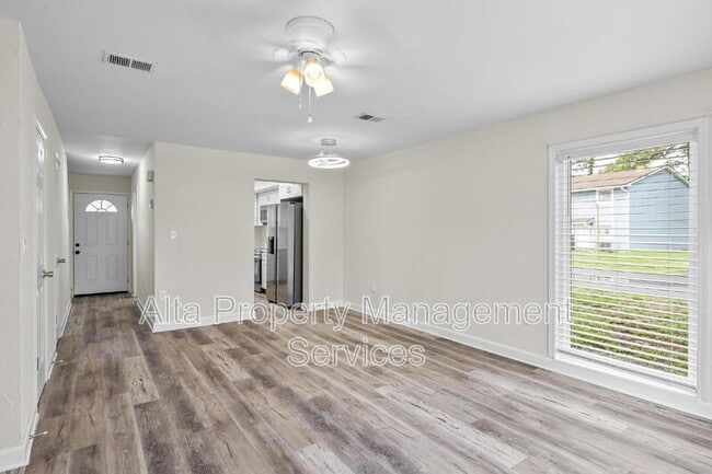 Building Photo - 11357 Bedford Oaks Dr