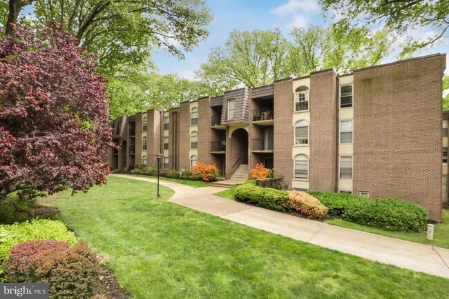 Primary Photo - 3308 Woodburn Village Dr