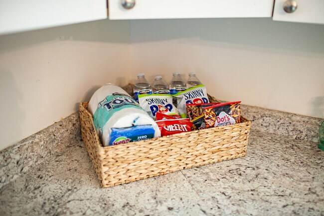 Building Photo - 161 Calhoun Rd