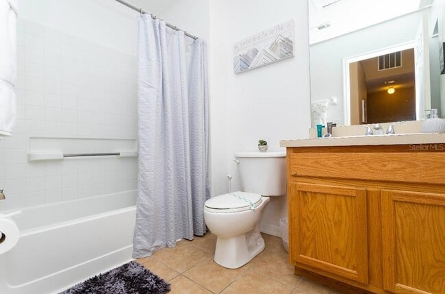 Building Photo - 8420 Blue Lagoon Dr