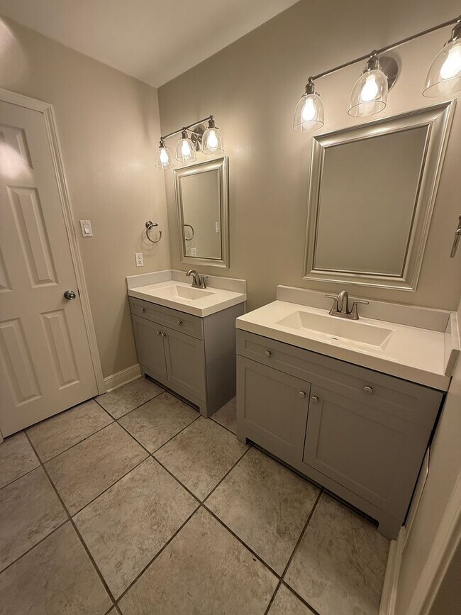 Building Photo - Available now! This one of a kind Rental i...