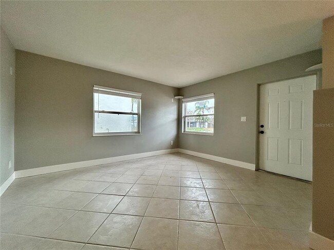 Building Photo - 148 174th Terrace E