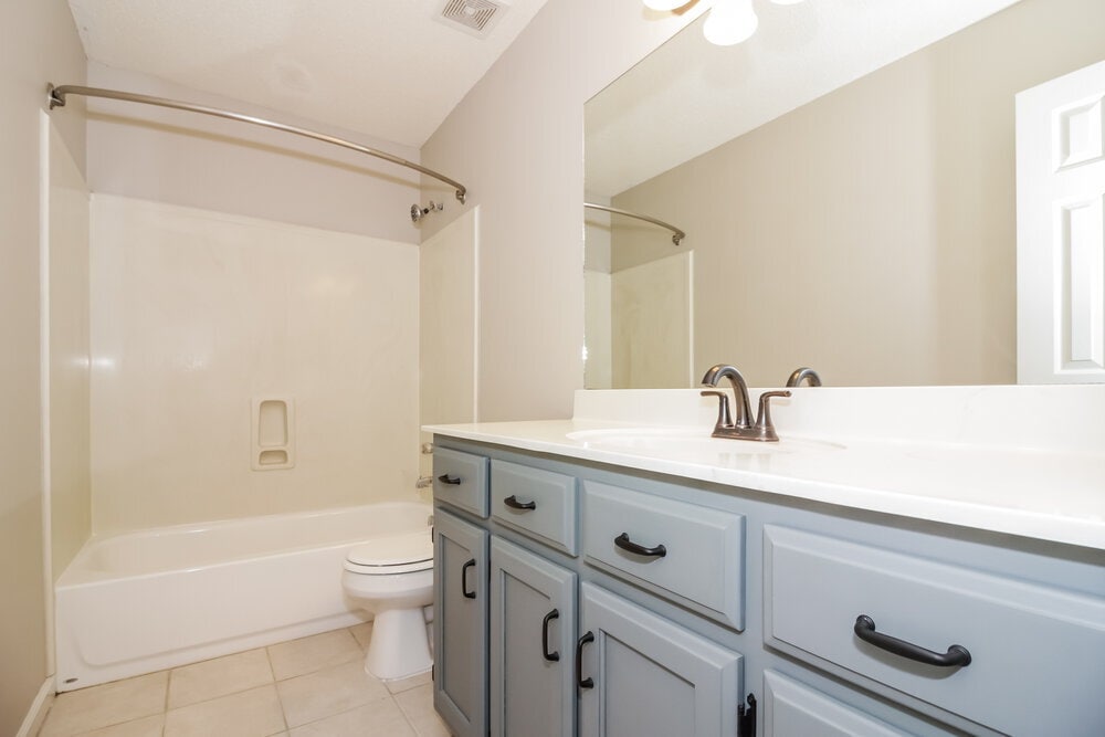 Building Photo - 55 Lakewood Cove