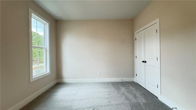 Building Photo - 2594 Alcovy Trl NE