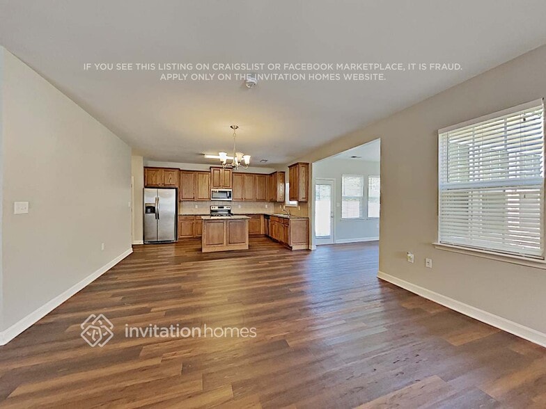 Building Photo - 4223 High Shoals Dr